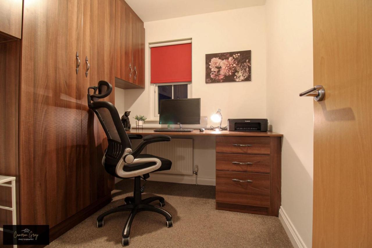 Nice 2 Bed House, Office, Wi-Fi, Free Parking Belfast Luaran gambar